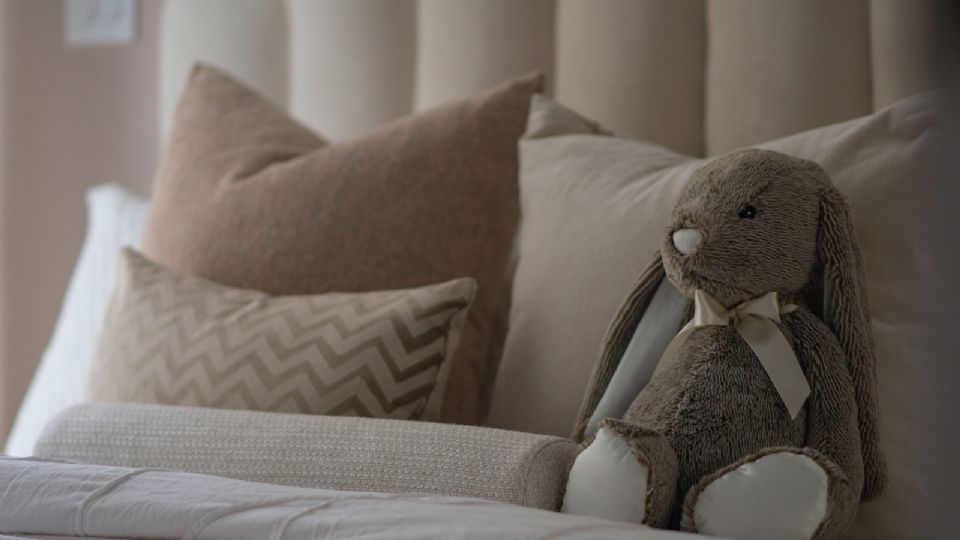 Priorizar un sueño reparador puede fortalecer la relación de pareja.