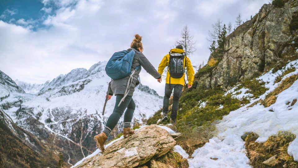 Disfruta estas montañas con nieve en México.