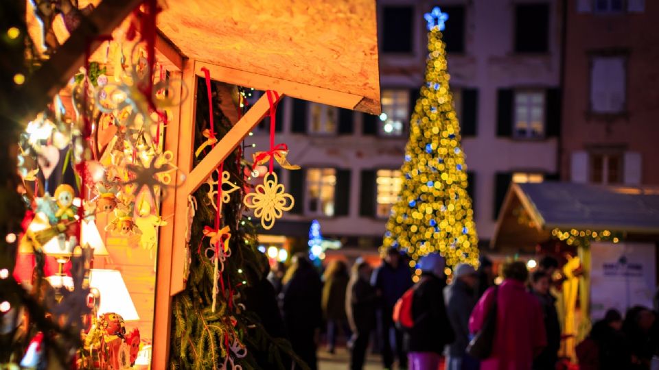 Celebra la llegada de la Navidad a León, Guanajuato.