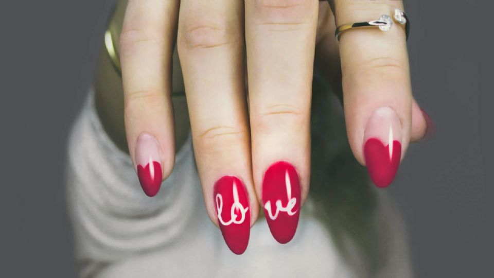 Estos son los peligros de las manicurías realizadas con lámpara UV.