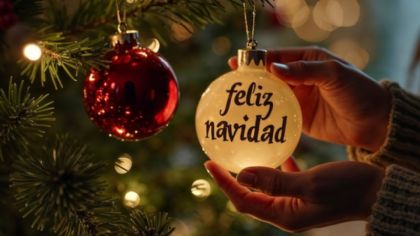 El pueblo mágico que debes visitar por su fábrica gigante de esferas navideñas