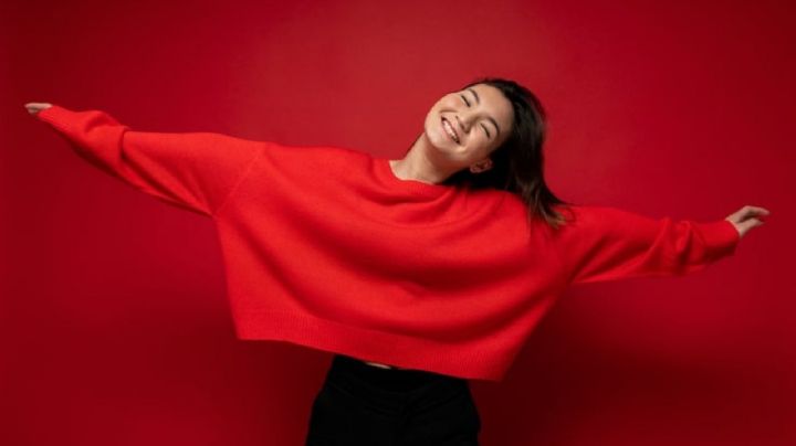 El significado de siempre vestir de rojo, según la psicología