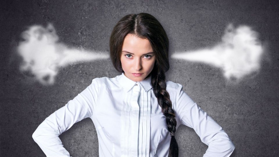 Anette Cuburu arremete contra Andrea Legarreta y Carmen Armendáriz