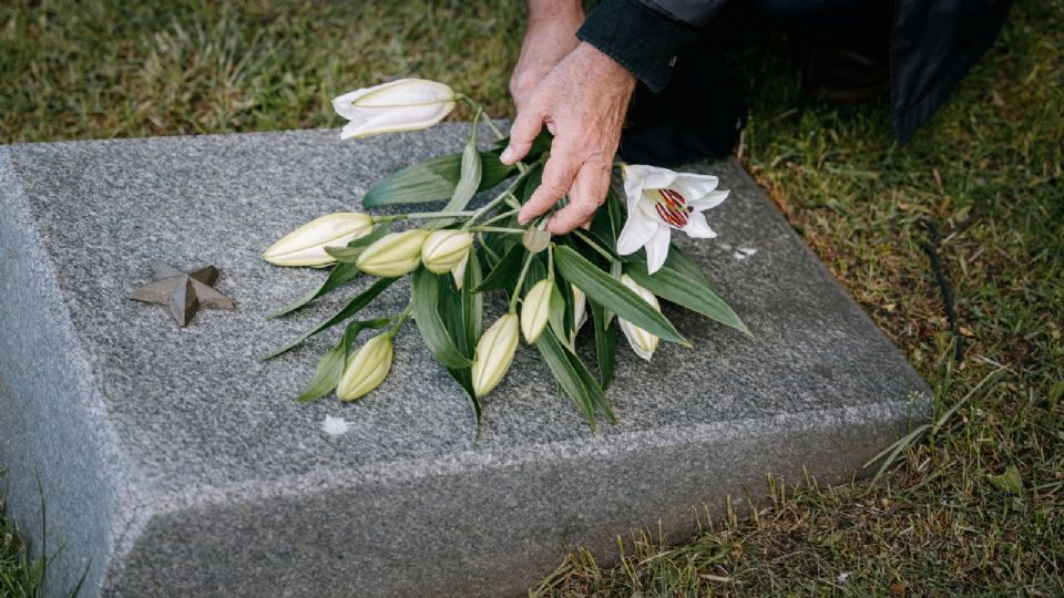 El Diamante Negro dio a conocer el fallecimiento de su padre, Roberto Palazuelos Rosensweit