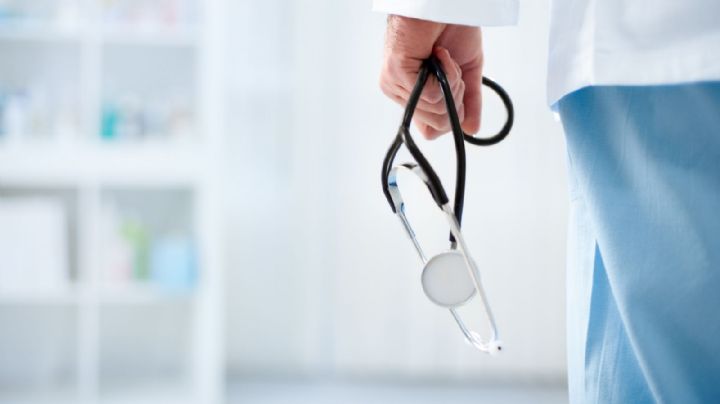 Danilo carrera se muestra muy feliz después de que su madre haya vencido el cáncer