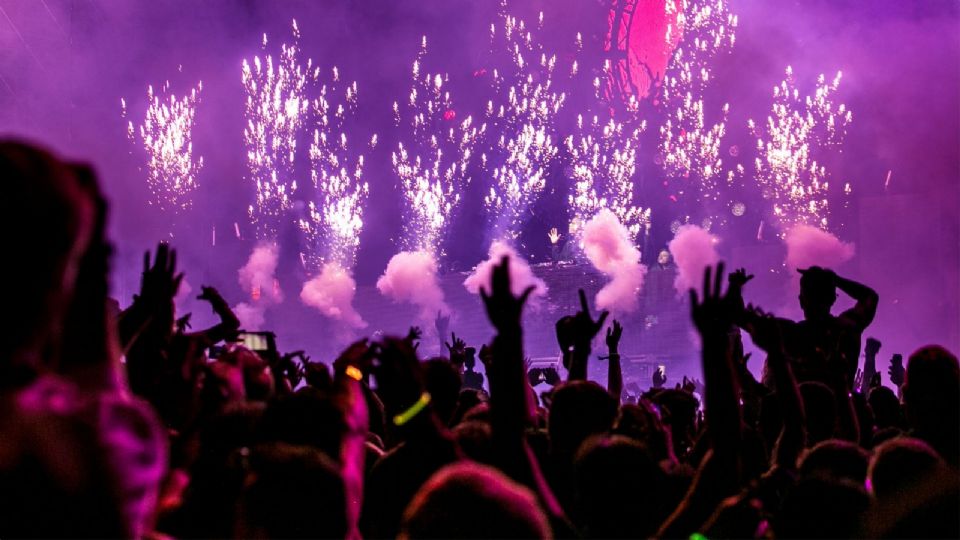 Angelica Rivera y su hija Sofía disfrutan concierto de Yuri y Cristian Castro