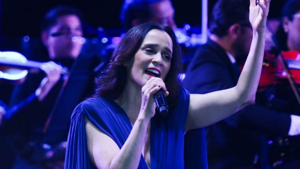 Julieta Venegas reclama por desaparecidos: ¡Vivos se los llevaron, vivos los queremos