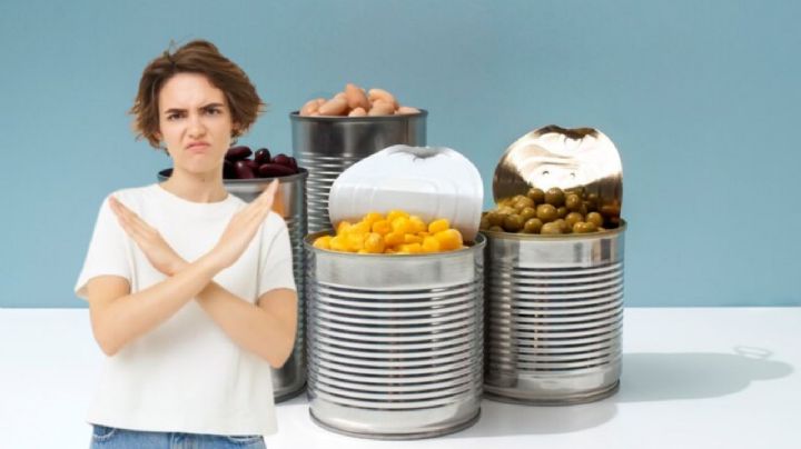 ¿Por qué no debes guardar latas abiertas en el refrigerador?