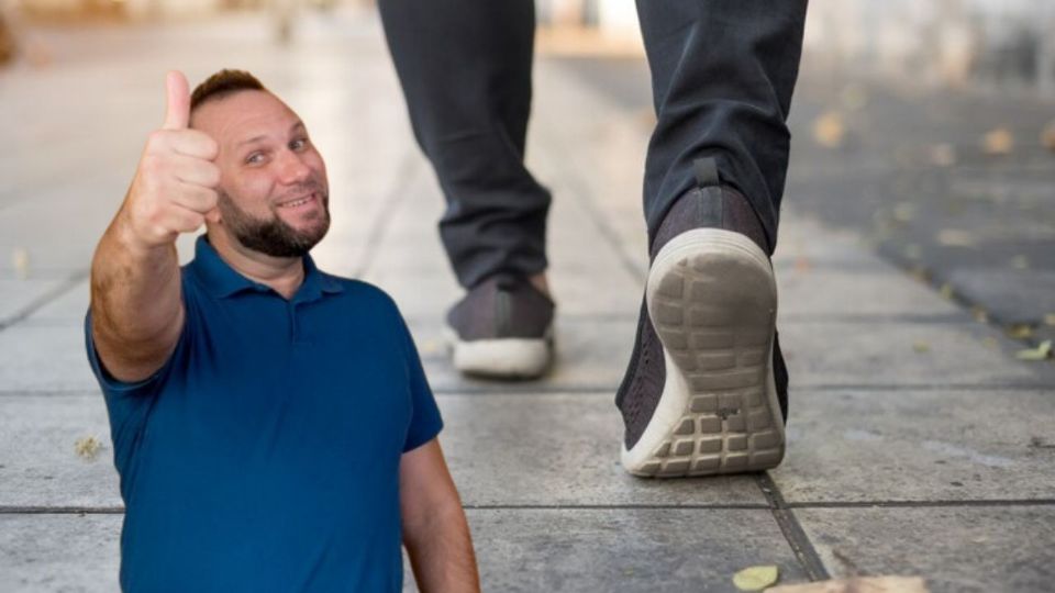 Caminar diariamente es una de las formas más simples de cuidar tu salud.