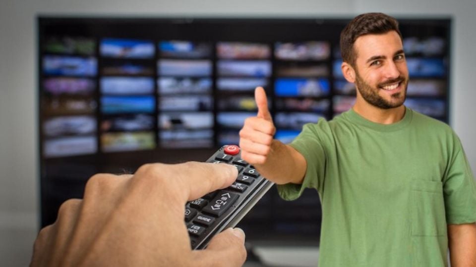 Puedes activar funciones ocultas en Android TV para instalar aplicaciones sin restricciones oficiales.