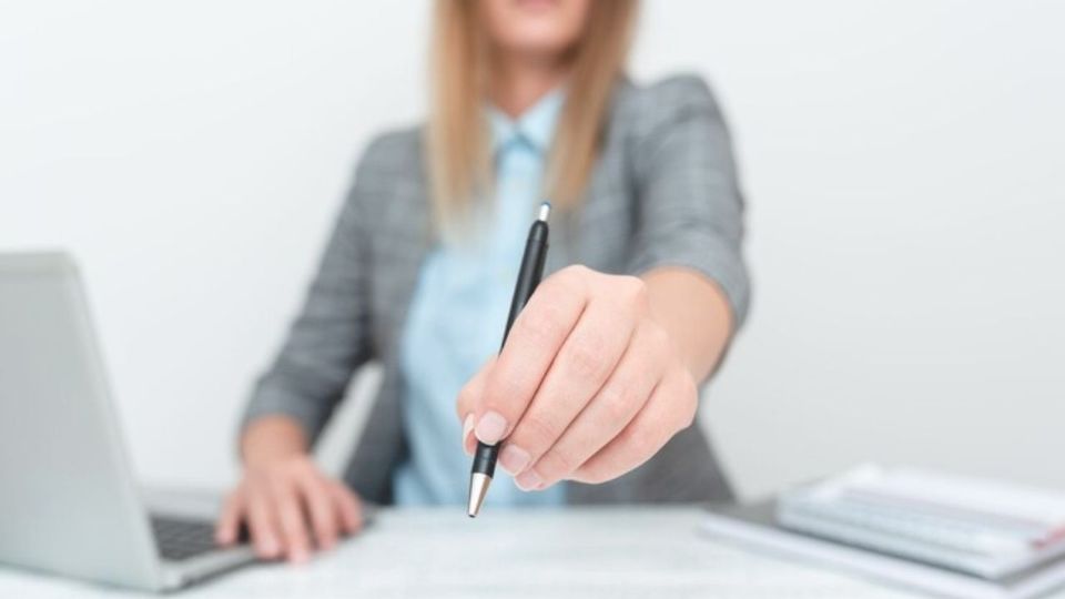 Cambiar la firma en la credencial del INE es un derecho ciudadano.