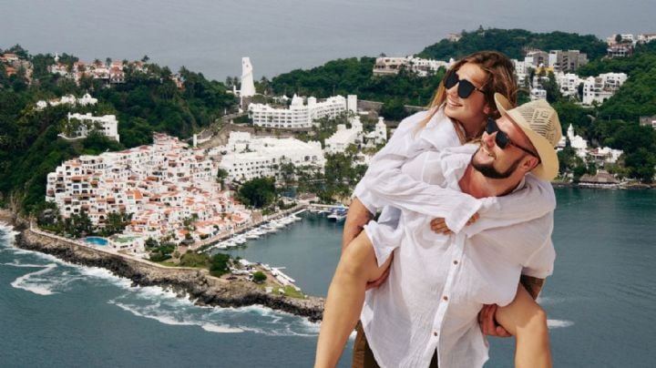 El Pueblo Mágico de Colima con casas blancas, tejados rojos brillantes y volcanes gemelos