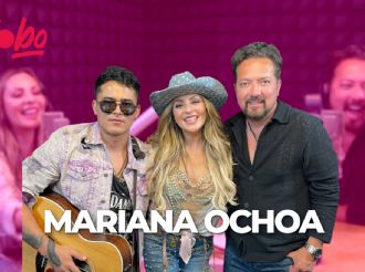 Mariana Ochoa promociona su nuevo sencillo ""Sala 22"" en Café Globo